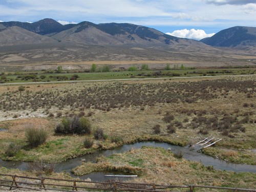 Lemhi , Beaver Head Mts . Part Of Bitterroot Range , Channel Reconnect